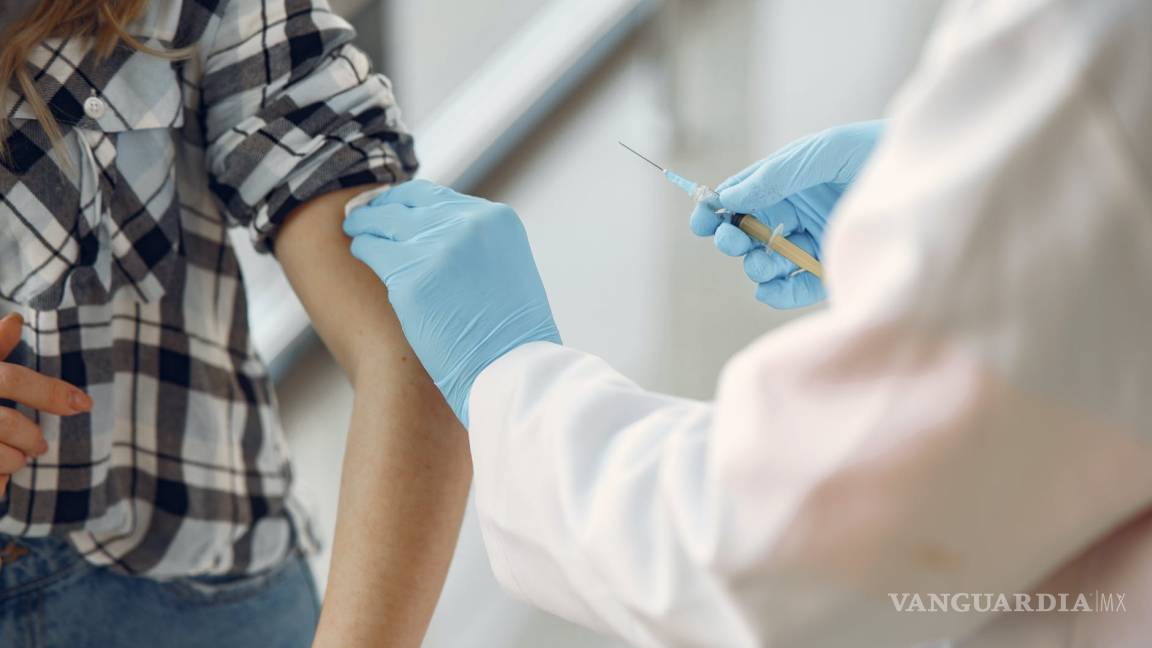 Anuncia Rusia envío de primer lote de su vacuna contra el COVID-19