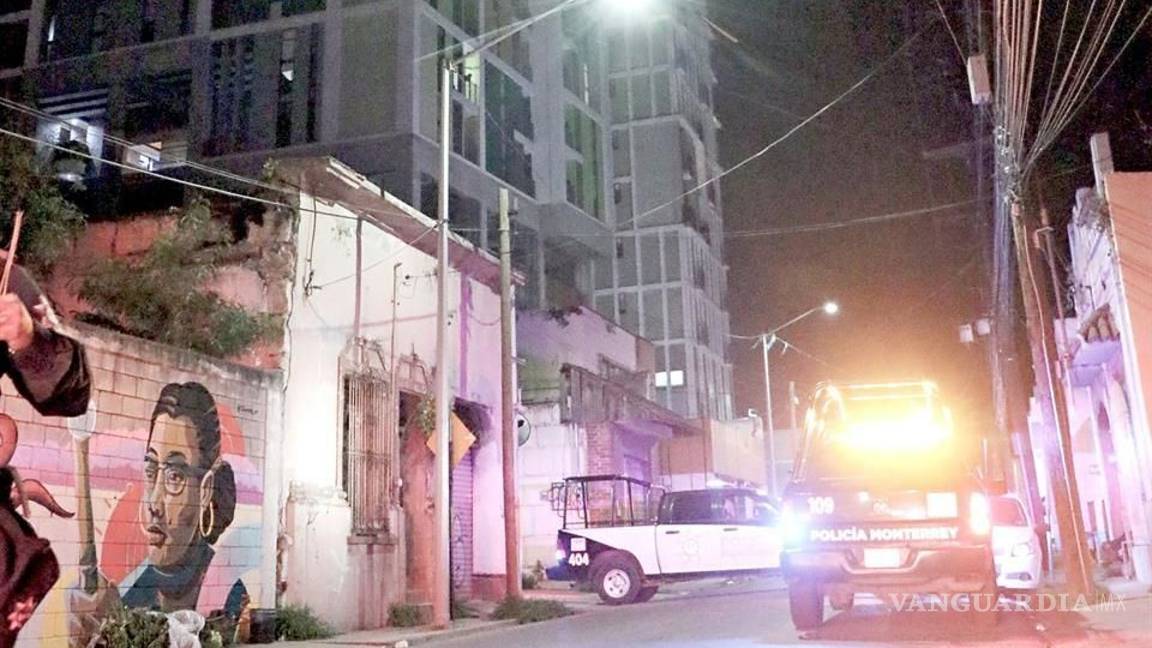 $!Elementos de Fuerza Civil arrojaron a hombre de edificio en Monterrey: gobierno de Nuevo León; Fasci lo refuta
