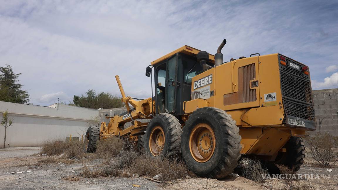 $!El proyecto contempla la colocación de más de 2 mil 400 metros cuadrados de carpeta asfáltica con recursos aportados por el municipio y habitantes de la colonia.