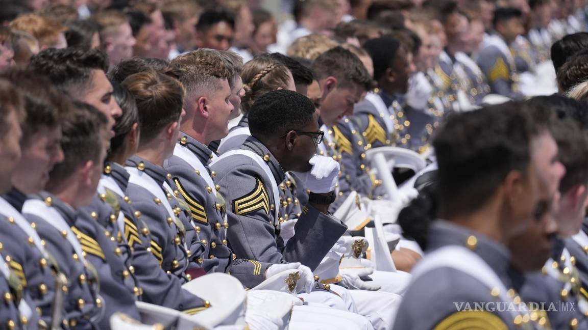 $!Graduating cadets listen while seated at the U.S. Military Academy commencement ceremony, Saturday, May 25, 2024, in West Point, N.Y. (AP Photo/Alex Brandon)