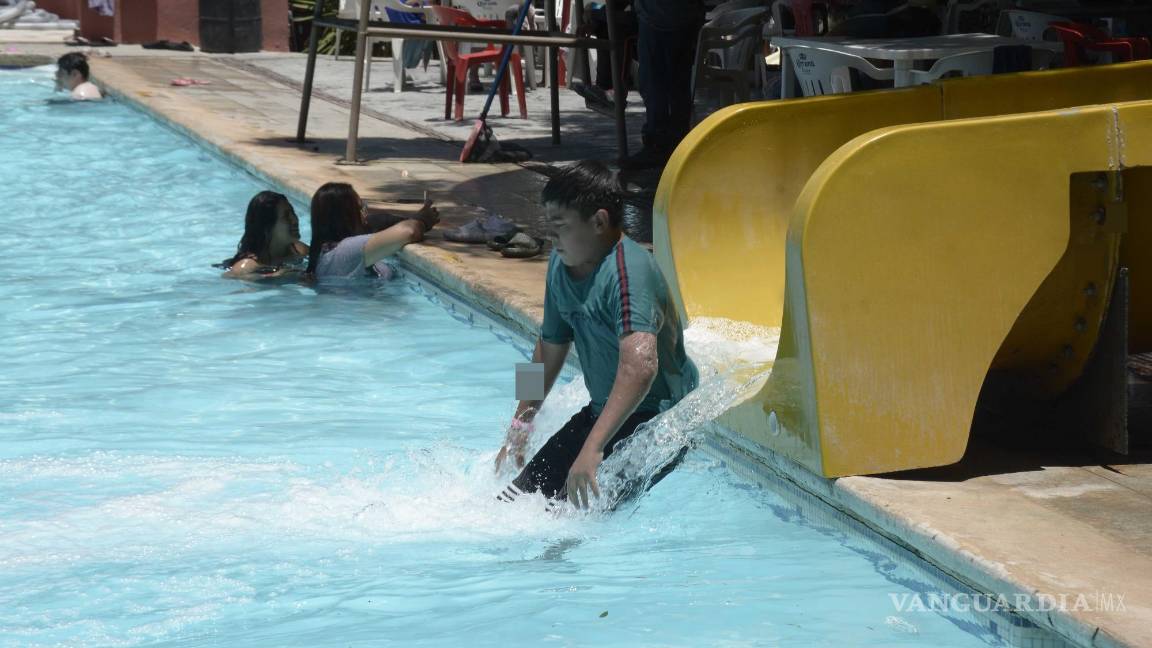 $!El agua proporciona una sensación de libertad y ligereza, lo que les permite realizar actividades lúdicas como nadar, saltar, chapotear y jugar con otros niños.