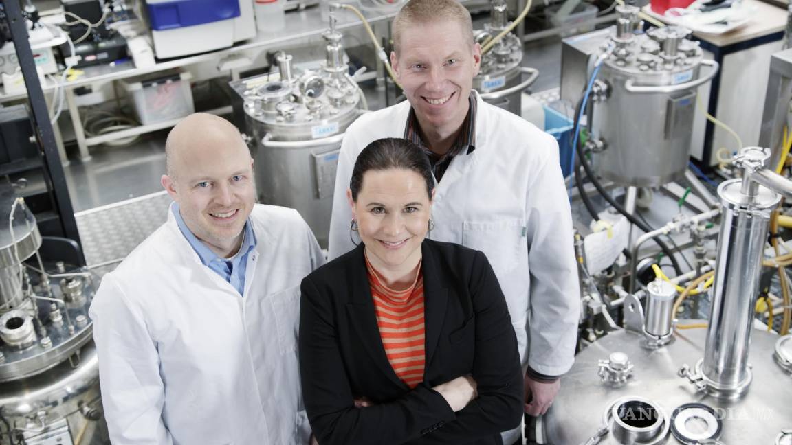 $!Christopher Landowski (izq.), Maija Itkonen (centro) y Jussi Joensuu (der.) de Onego Bio. EFE/VTT