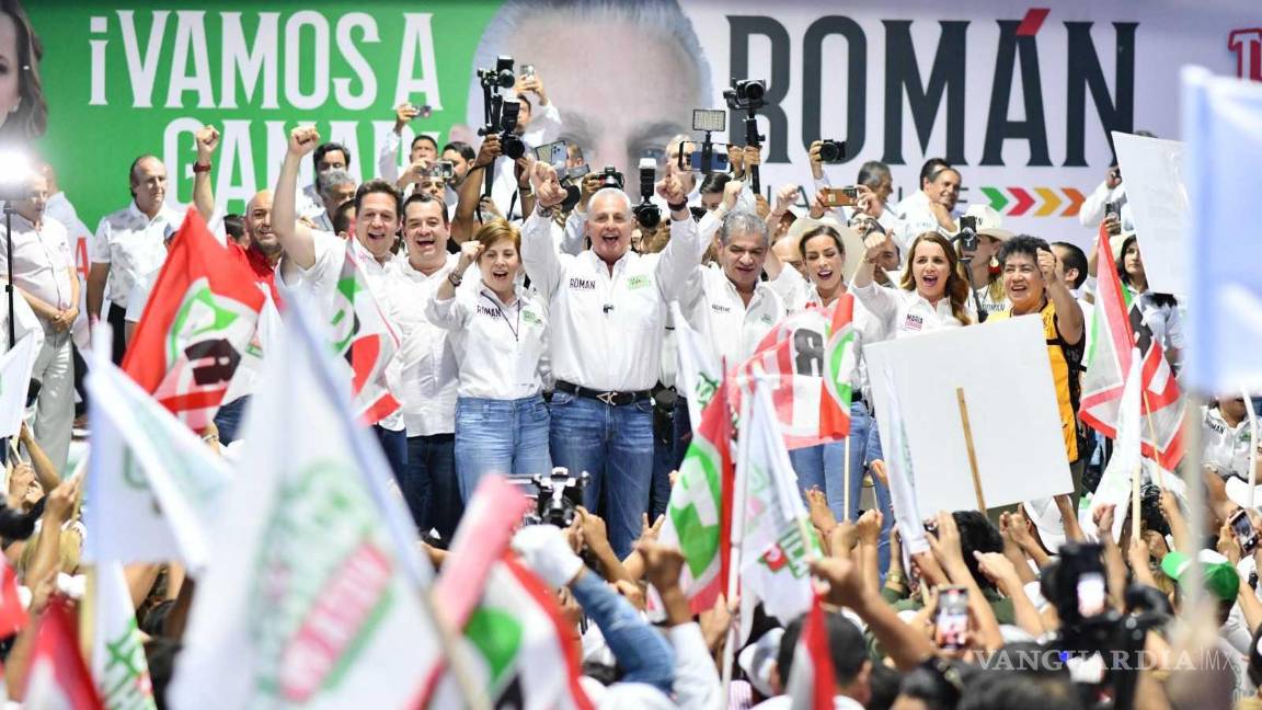 $!El cierre de campaña del alcalde fue una muestra multitudinaria de apoyo.