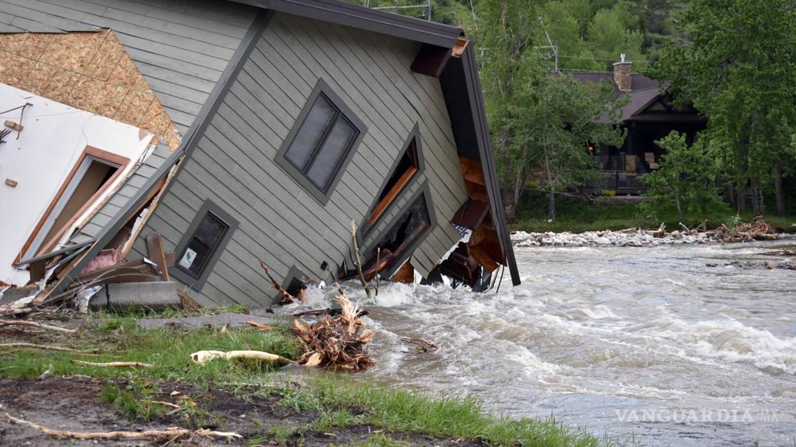 100 mil personas son evacuadas de Yellowstone por las inundaciones