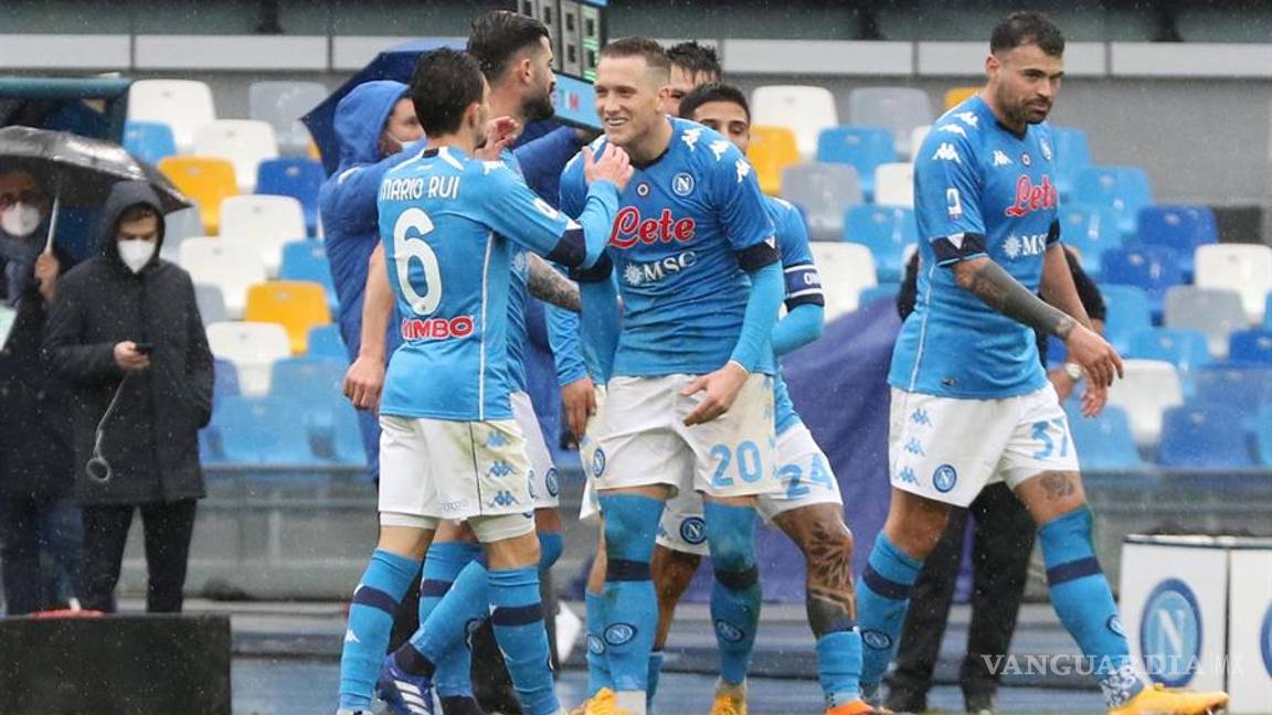 $!'Chucky' Lozano vuelve a marcar golazo en goleada del Napoli