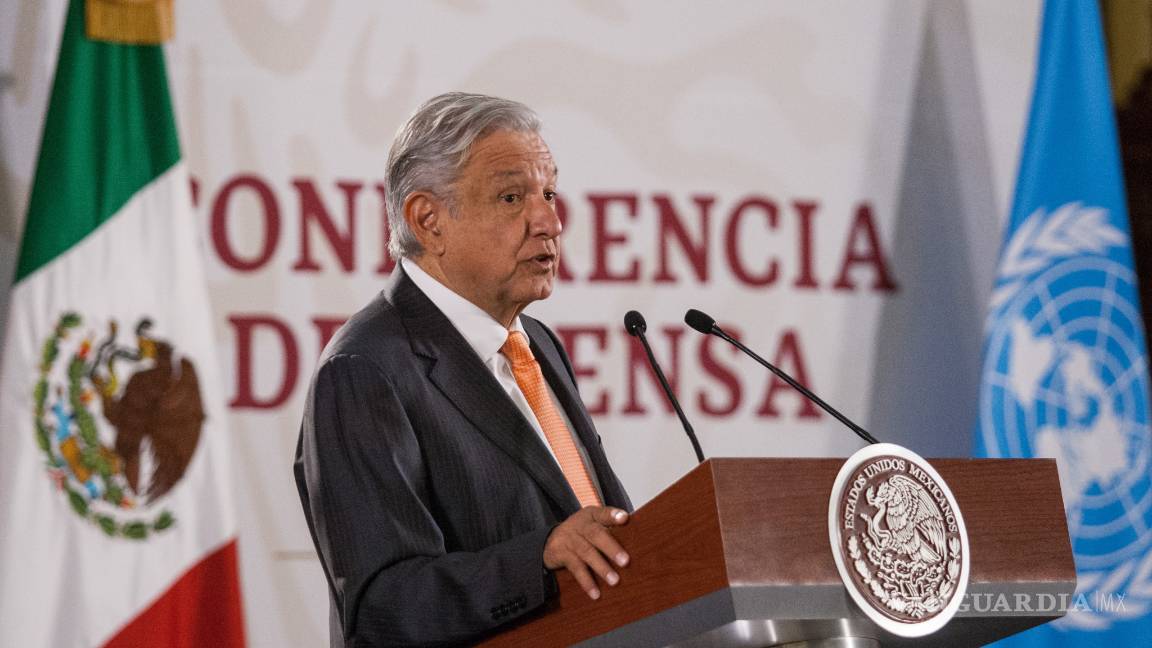 $!Advierte AMLO a empresarios: Si abusan haremos nuestra propia red de gasolineras