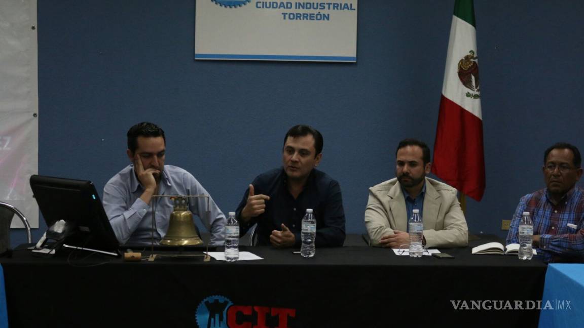 Se reúnen empresarios y gerente de SIMAS Torreón para aclarar dudas