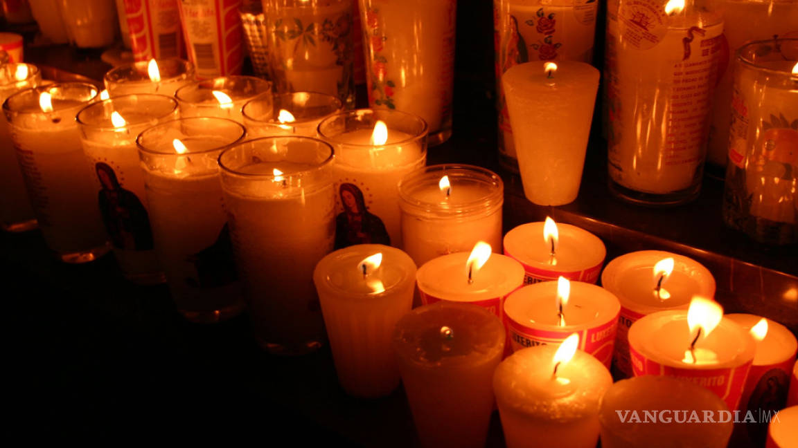 $!La guía máxima para poner un altar de muertos (y no morir en el intento)