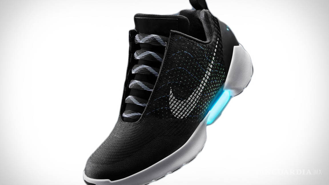 Nike anuncia las HyperAdapt 1.0, zapatillas que se atan solas como en 'Volver al futuro'