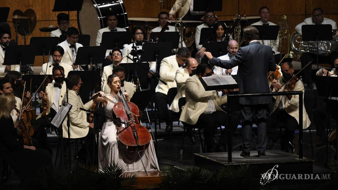 $!Saltillo, Coah. Mex. 24 de marzo del 2022 Concierto de la Orquesta Filarmónica del Desierto con la participación estelar de la chelista María Coll