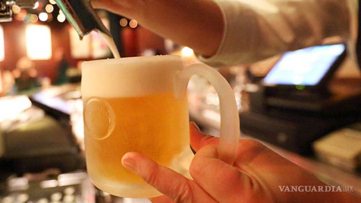 $!Construyen una tubería de cerveza bajo el Patrimonio Mundial de Brujas