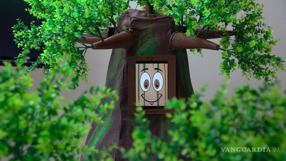 “MyRot”, el primer “árbol robot” que ayuda a los niños con autismo en Panamá