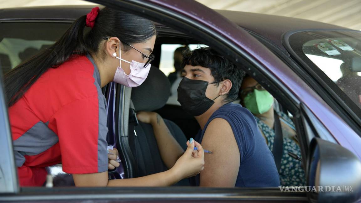 México registra 940 muertes por COVID-19 en un día, la cifra más alta de la tercera ola