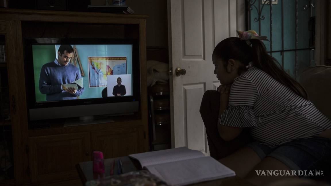 Secretaría de Educación de San Luis Potosí deberá entregar televisión a niña, ordena juez federal