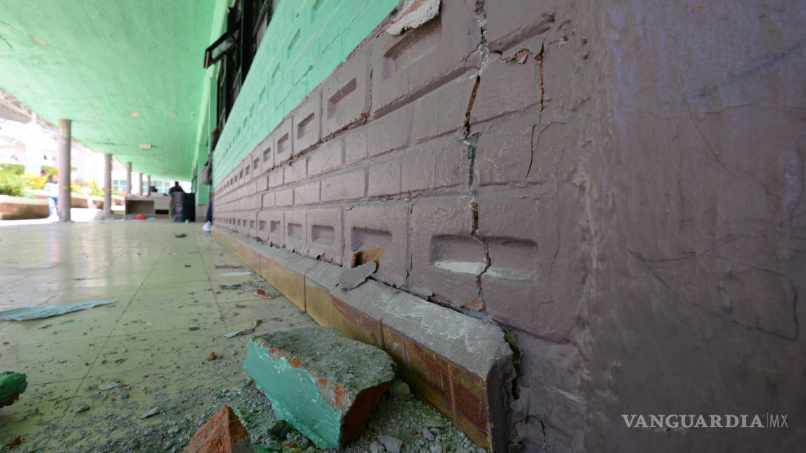 Expertos de 1985 reconstruyen escuelas dañadas por sismos: SEP