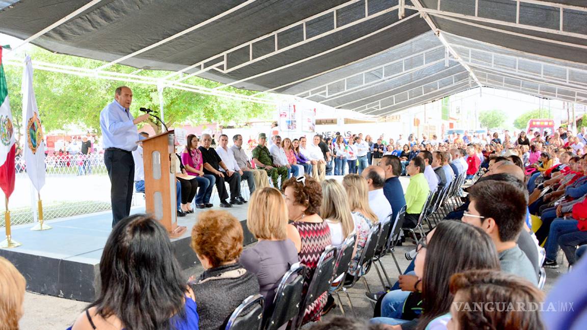 $!Inaugura Rubén Moreira parque y bulevar en Piedras Negras