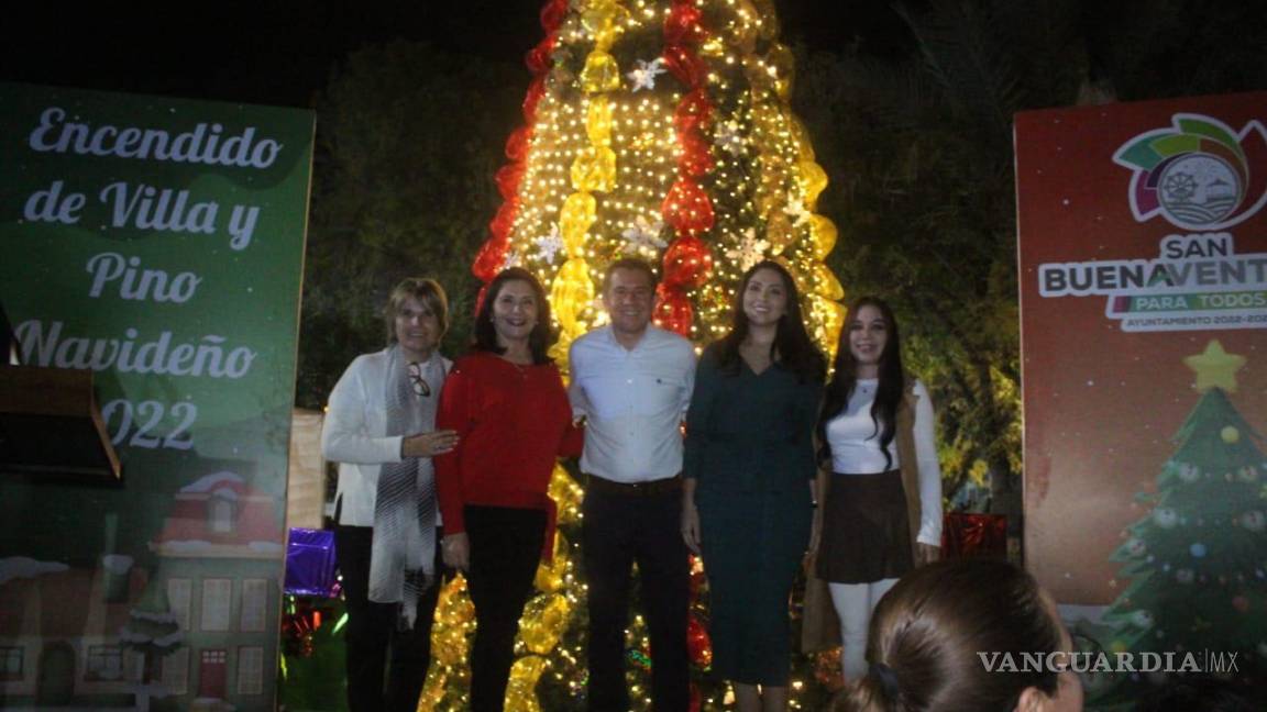 San Buenaventura: Inaugura época decembrina con encendido de Pino Navideño