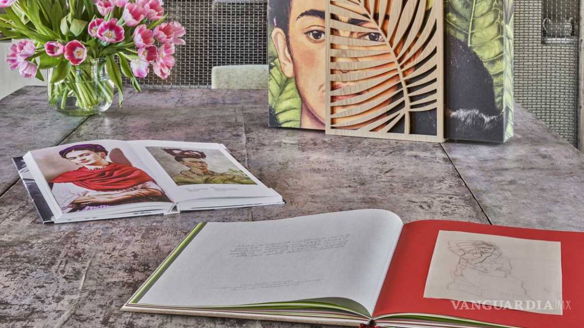 Publican libro de colección con 34 dibujos de Frida Kahlo