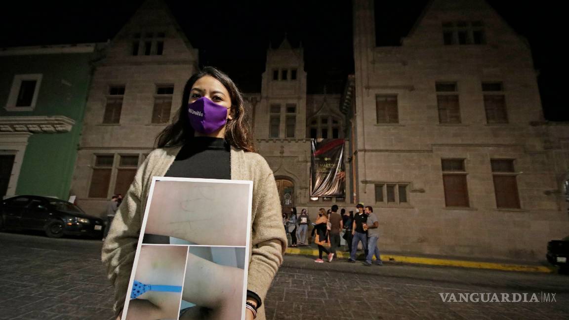 $!Colectivo Artistas Unidxs presenta su galería viviente frente a Casa Purcell