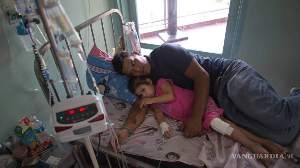 $!Raspón en rodilla genera crisis de salud de niña venezolana