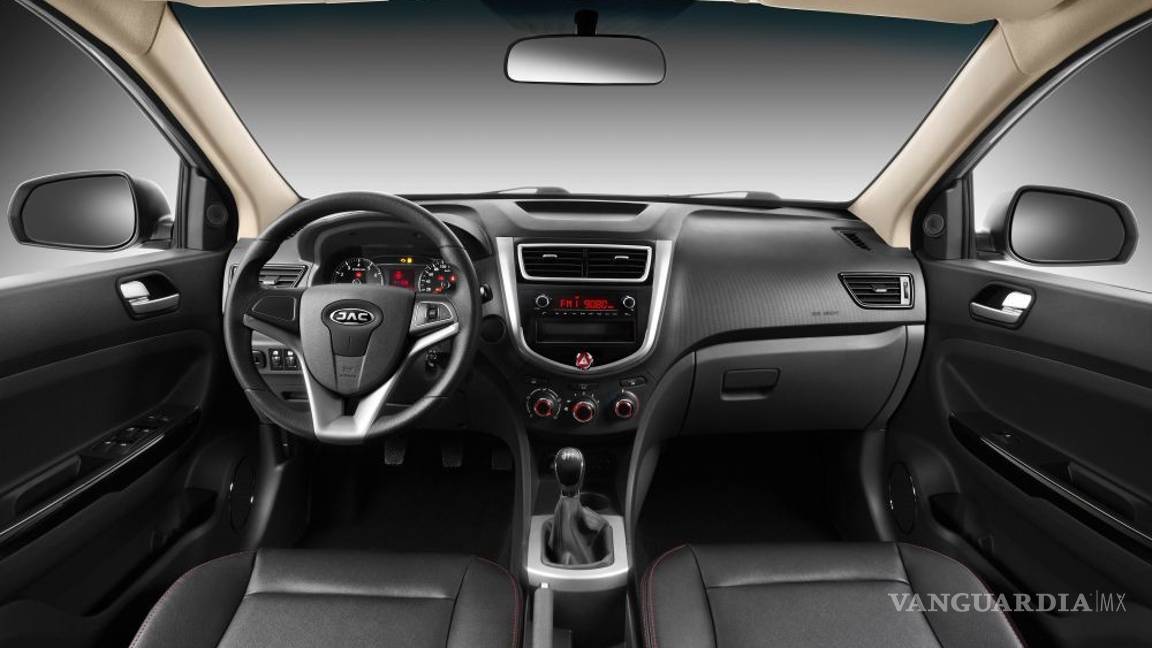 $!Así es el JAC J4, auto chino que compite contra Versa, Aveo y Vento en México