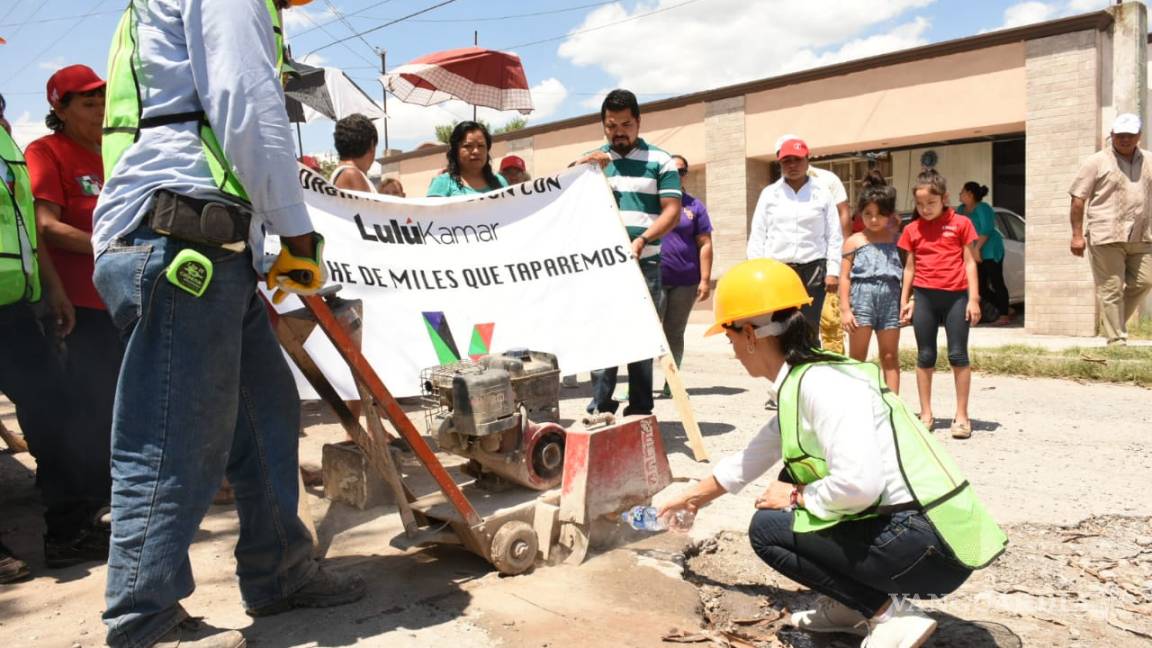 Candidata del PRI a la alcaldía de Monclova se compromete a tapar baches y rehabilitar calles