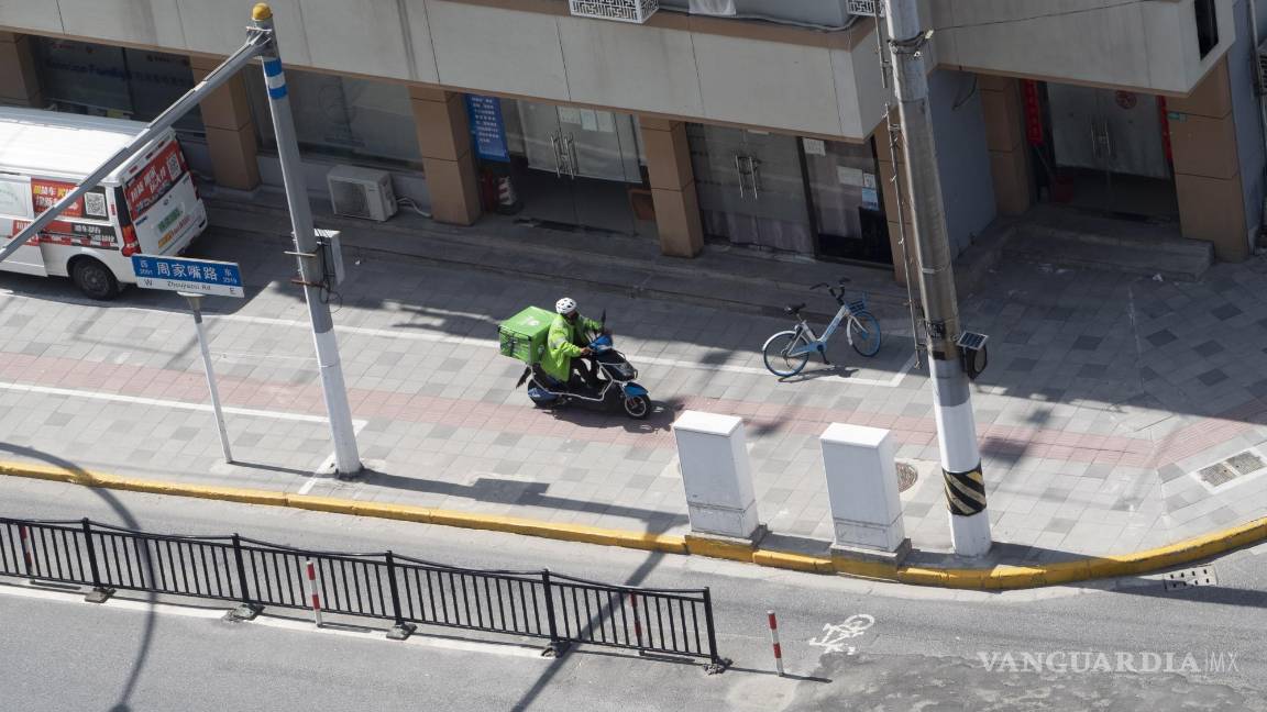 $!Shanghái se encuentra actualmente bajo un estricto bloqueo de Covid-19 y, según los informes, los residentes se quejan de la escasez de alimentos.