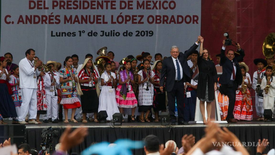 $!AMLO a un año del triunfo: Hemos cumplido 78 de los 100 compromisos que hicimos