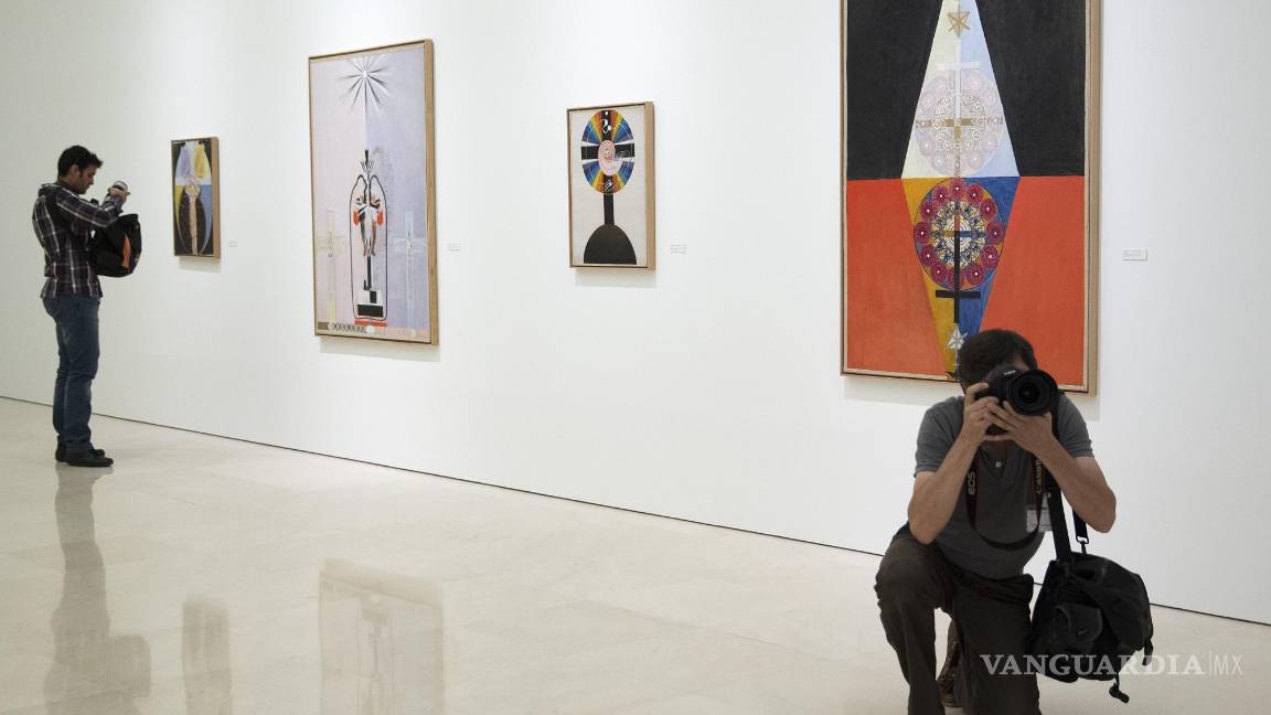 $!Varias obras de la artista sueca Hilma af Klint expuestas en una muestra en el Museo Picasso de Málaga (España). EFE/Jorge Zapata