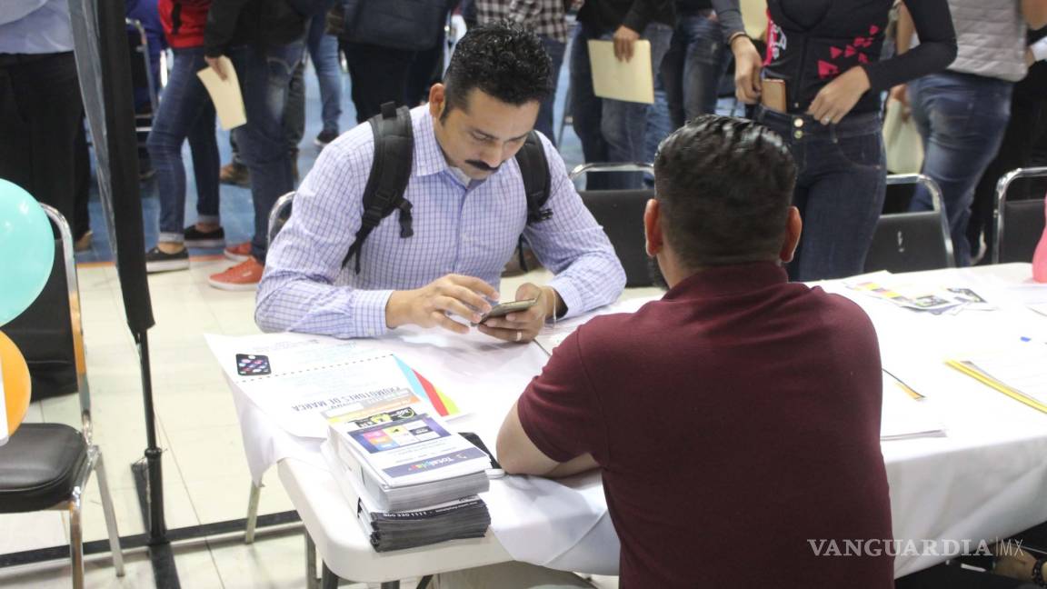Ofrecen 2 mil vacantes en Feria del Empleo en Torreón; buscan aumentar salarios