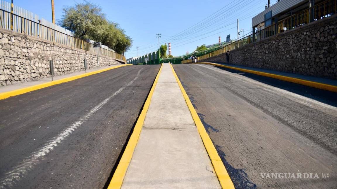 Tras fuertes lluvias, abren circulación del paso a desnivel de la calle Comonfort en Torreón