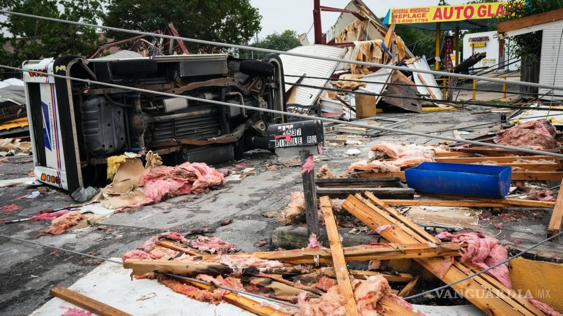 Así amanece Houston tras el paso de potentes tormentas que dejaron 4 muertos y a 900,000 viviendas y negocios sin electricidad (fotos)