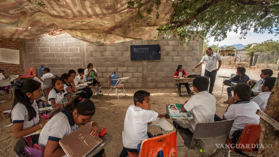 Gobierno de AMLO promete 20 mil mdp para infraestructura de las escuelas más pobres