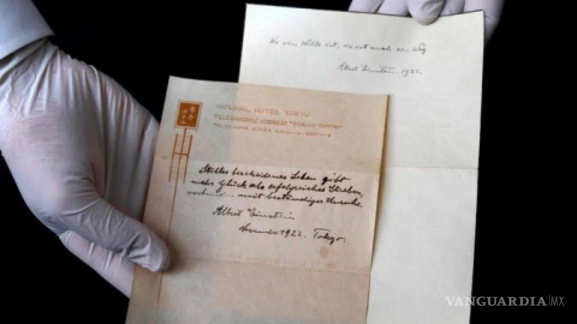 Subastan manuscrito de Einstein en 299 mil euros