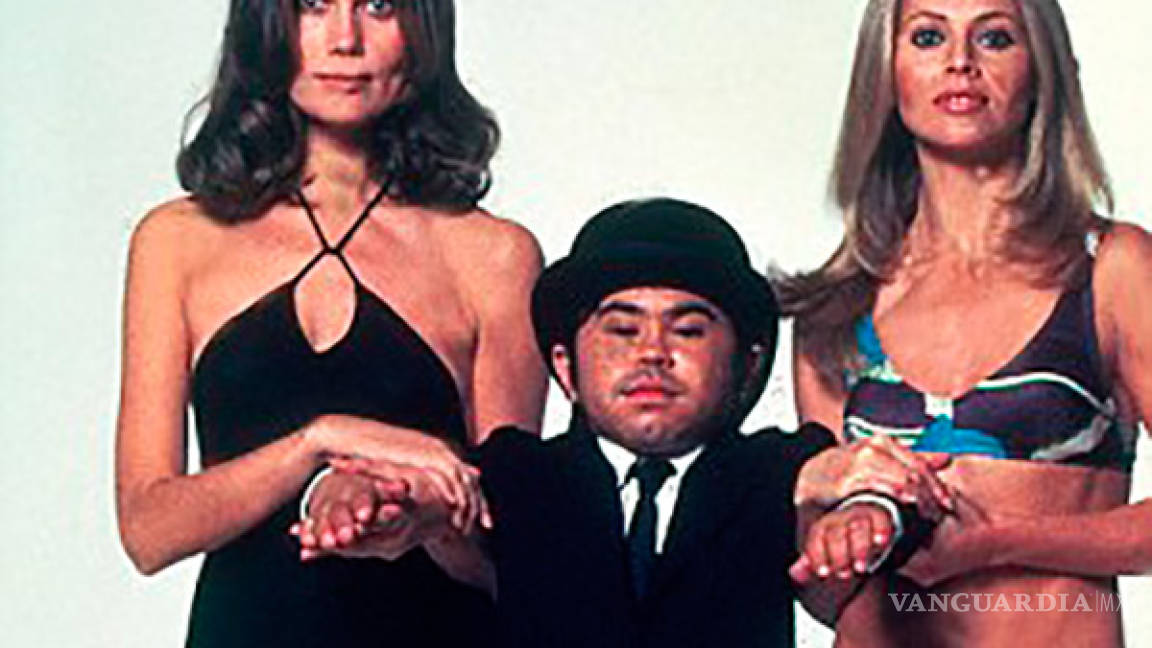 Nick Nack, el pequeño villano de James Bond, era un 'maniaco sexual': Roger Moore