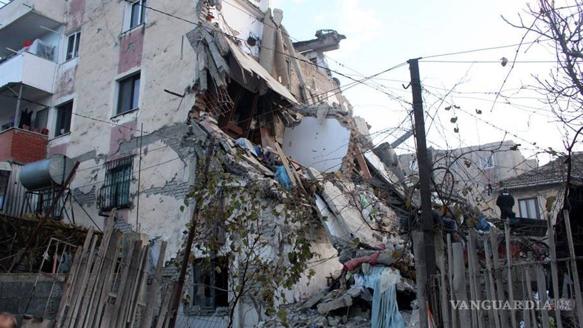 $!Sismo de magnitud 6.4 deja al menos 21 muertos en Albania