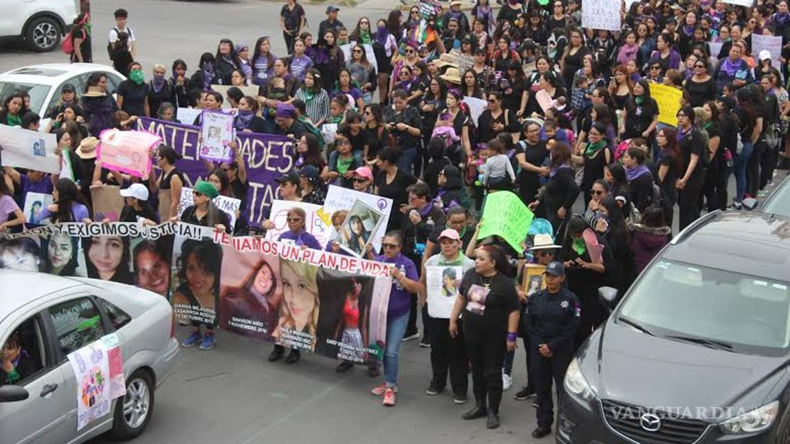 $!Mujeres toman las calles de La Laguna en el Día Internacional de la Mujer
