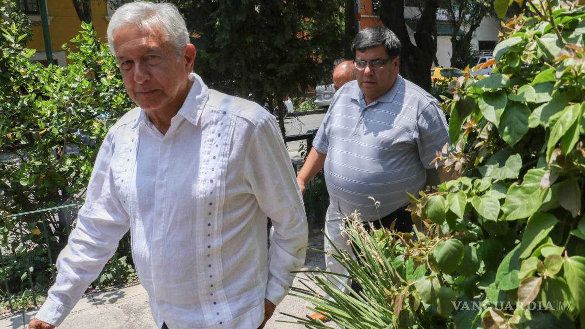 Andrés Manuel López vacaciona con su familia en las ruinas mayas