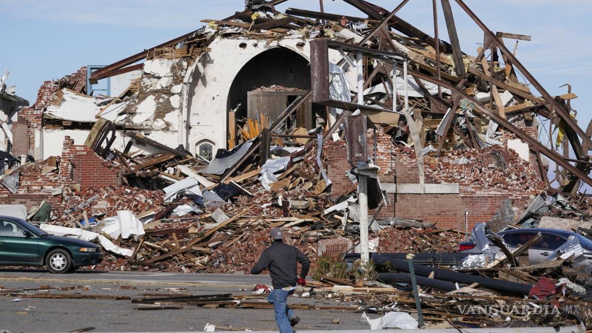 Crece cifra de muertos por tornado en Kentucky a 77 víctimas