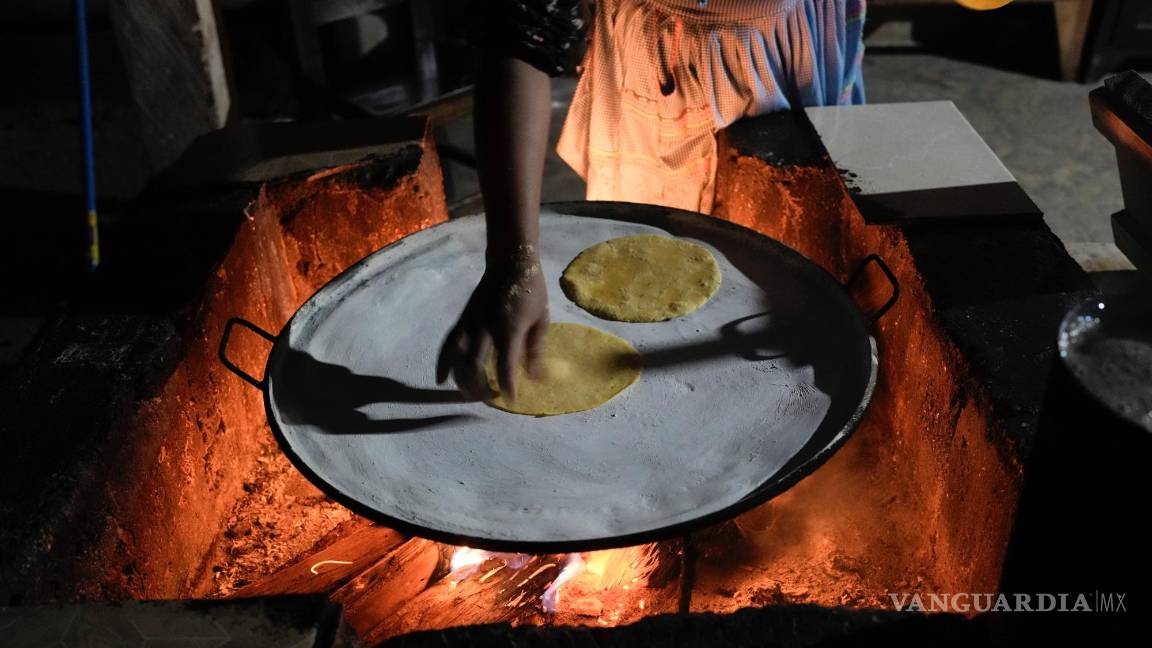 $!Dos mujeres están en la papeleta para las elecciones presidenciales mientras en algunas áreas indígenas, las mujeres no tienen voz en sus propias comunidades.