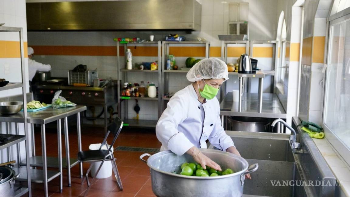 $!Los Pinos, antes residencia presidencial ahora hogar para personal de salud que atiende pacientes con COVID-19 (fotos)