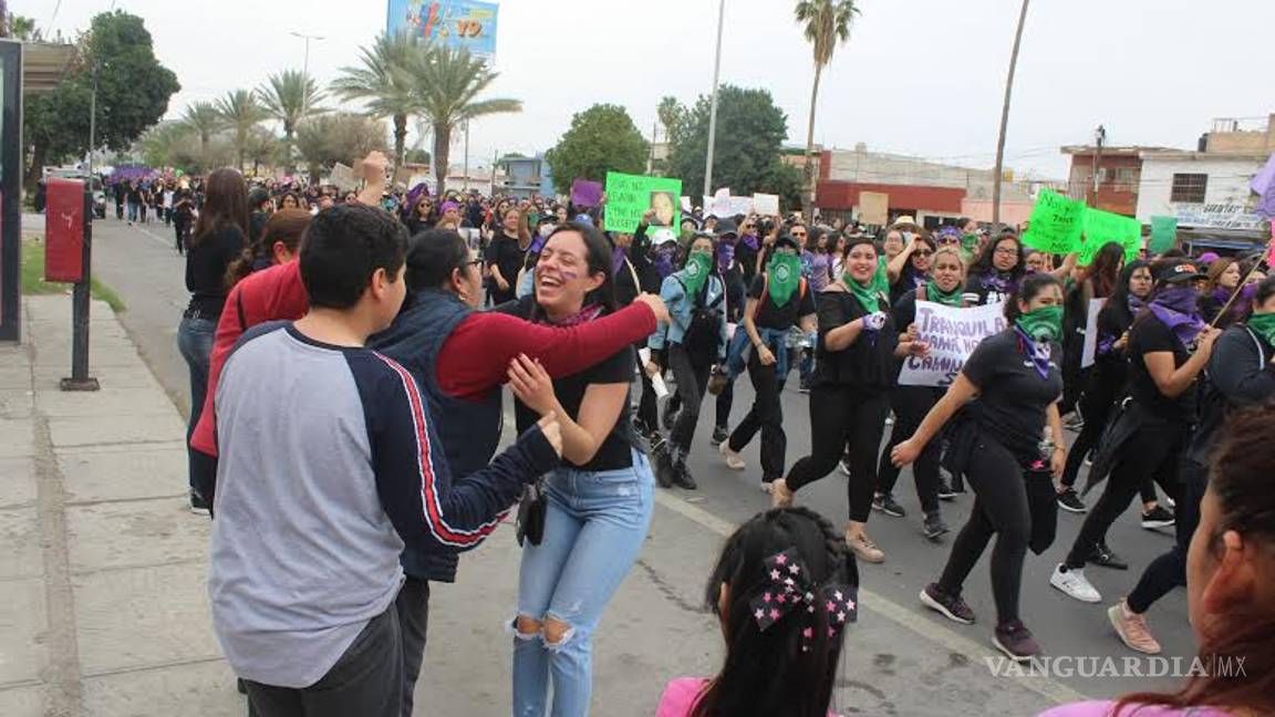 $!Mujeres toman las calles de La Laguna en el Día Internacional de la Mujer