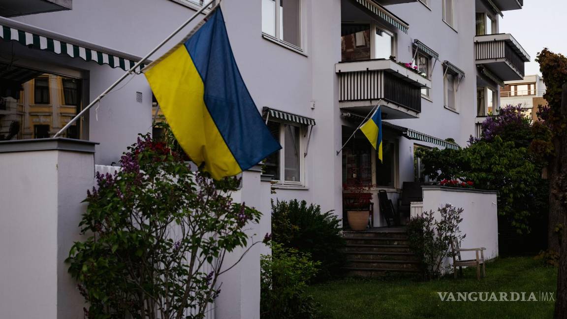 $!Apoyo a Ucrania en las calles alrededor de la Embajada Rusa en Oslo, Noruega.