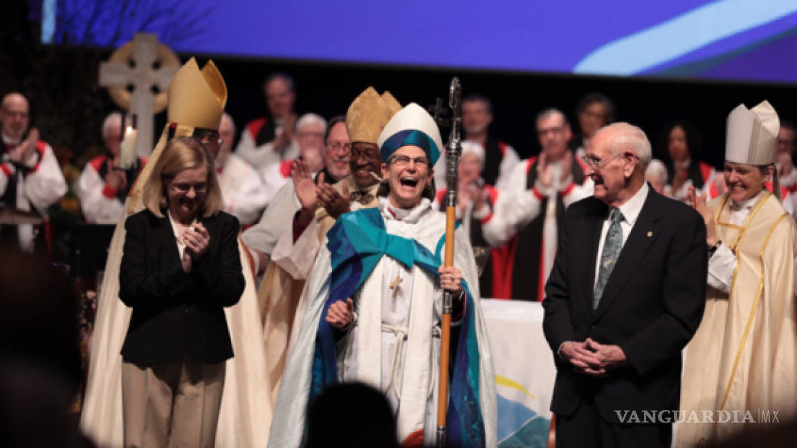 Lesbiana es ordenada como nueva obispa de la iglesia en EU