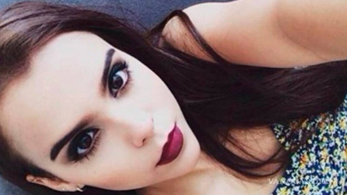 $!Yuya es felicitada por su 'gemela' estrella porno