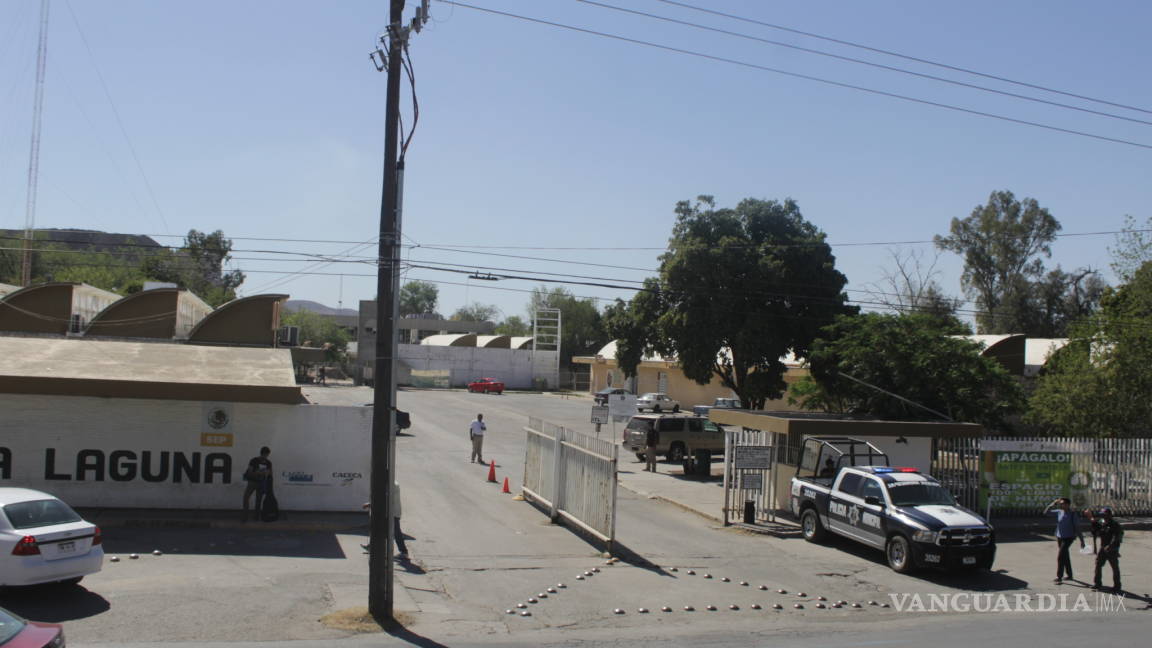 En Torreón desalojan a estudiantes y maestros del Instituto Tecnológico de La Laguna por supuesta amenaza de tiroteo