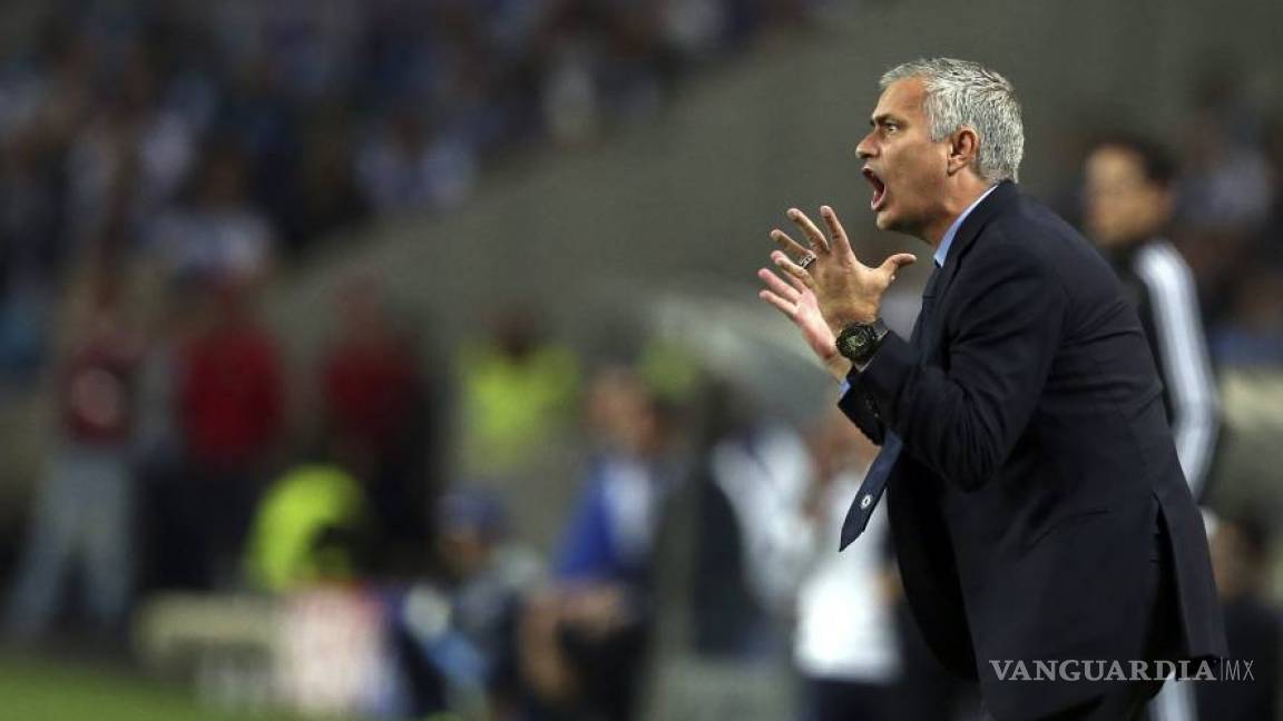 Chelsea respalda a Mourinho