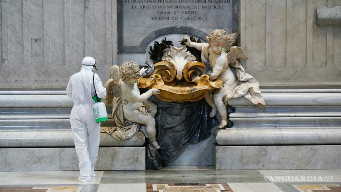 $!Basílica San Pedro es sometida a una inédita desinfección para su reapertura