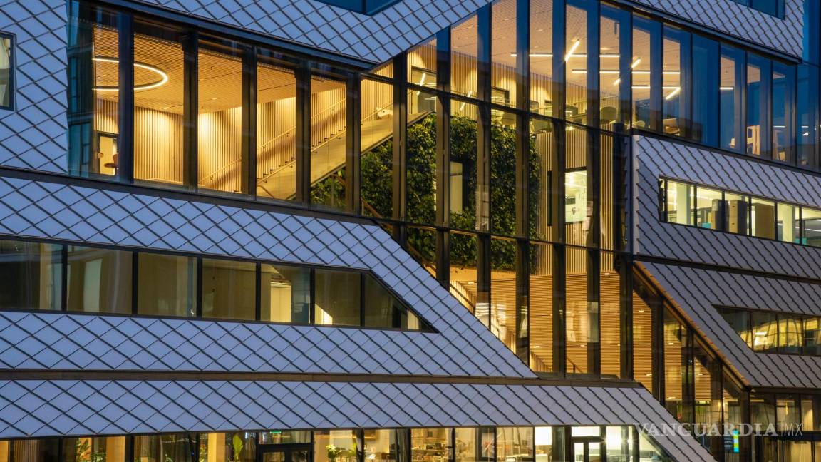 $!Ventanales de Matrix One, en Ámsterdam.