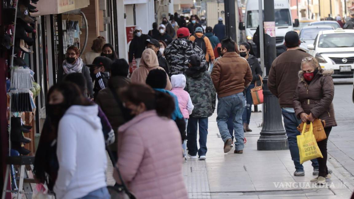Pese a récord de contagios, persisten aglomeraciones en principales zonas comerciales de Saltillo